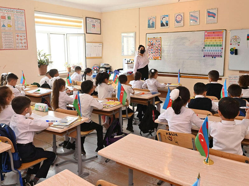 Koronavirusa görə bağlanan bütün məktəblərdə əyani tədris bərpa olundu