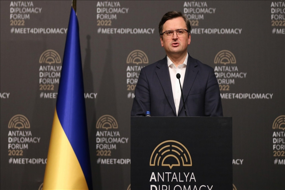 Kuleba Ukraynaya təhlükəsizlik zəmanətinin verilməsindən danışıb