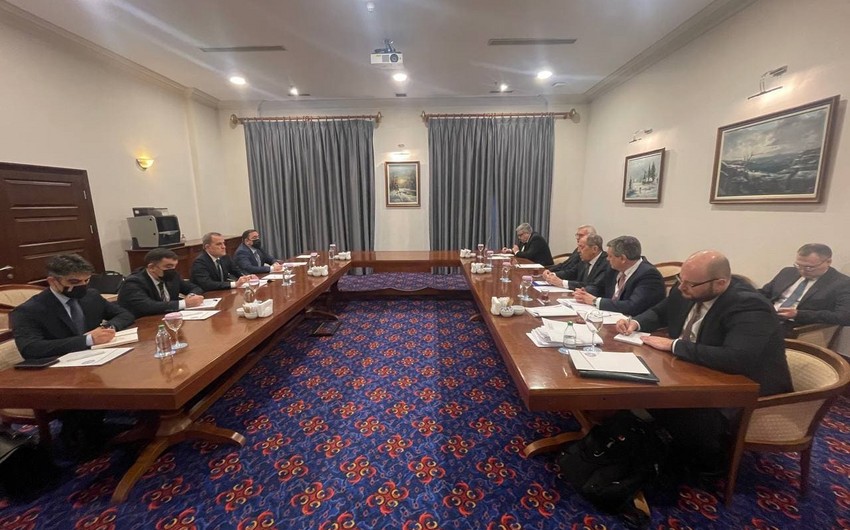 Antalyada Azərbaycan və Rusiya xarici işlər nazirlərinin görüşü baş tutub