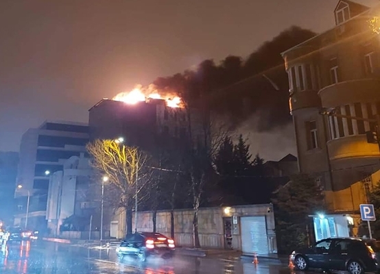 Hafiz Məmmədovun hotelində yanğın - Yenilənib+Fotolar