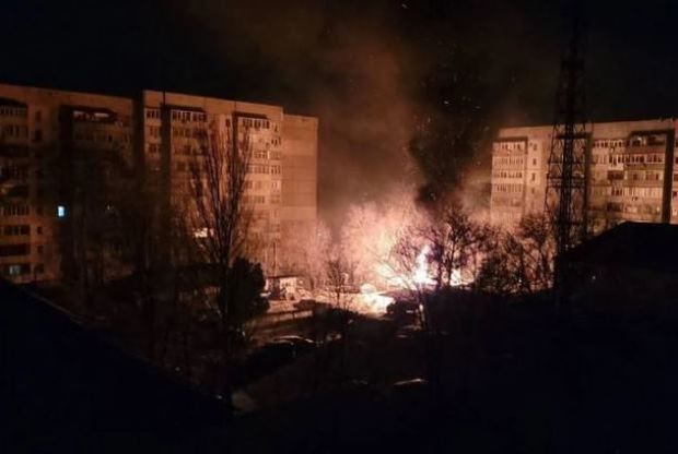 Nikolayev intensiv atəş altındadır - VİDEO