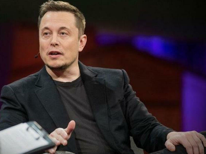 İlon Mask Vladimir Putini təkbətək döyüşə çağırdı - FOTO