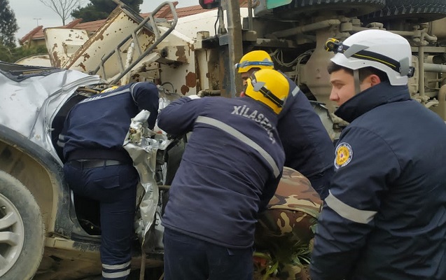 Aeroport yolunda qəzaya düşənlər belə xilas edildi - Video+Fotolar