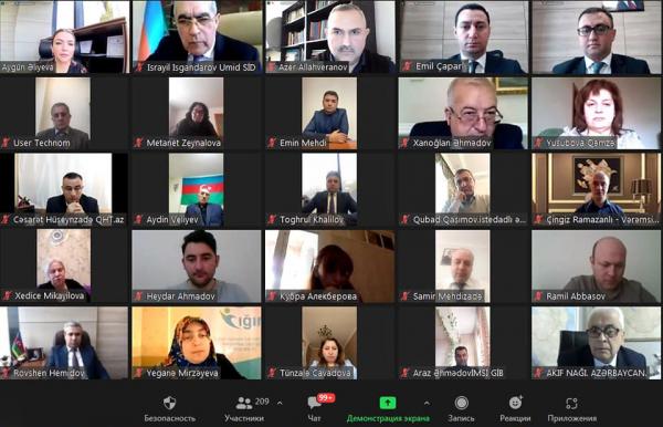 İcraçı direktor QHT-lərlə onlayn görüş keçirdi - FOTO