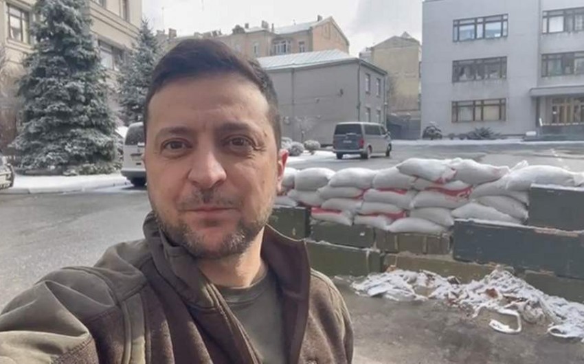 Zelenski Ukraynada müharibəyə son qoymaq üçün diplomatik addımlardan danışıb