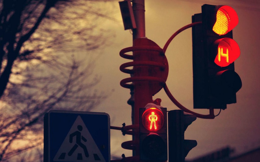 Bakıda 22 yaşlı gənci avtomobil vurub