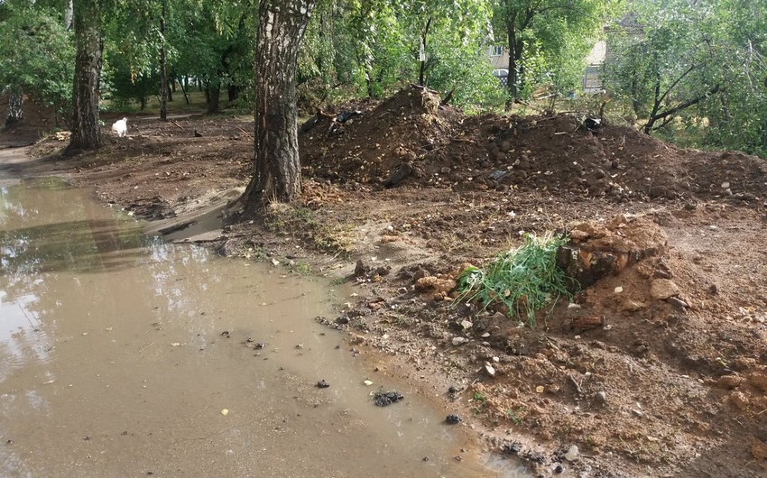 Azərbaycanda çay məcrasında çıxdı: Kəndlər təhlükə ilə üz-üzə - FOTO