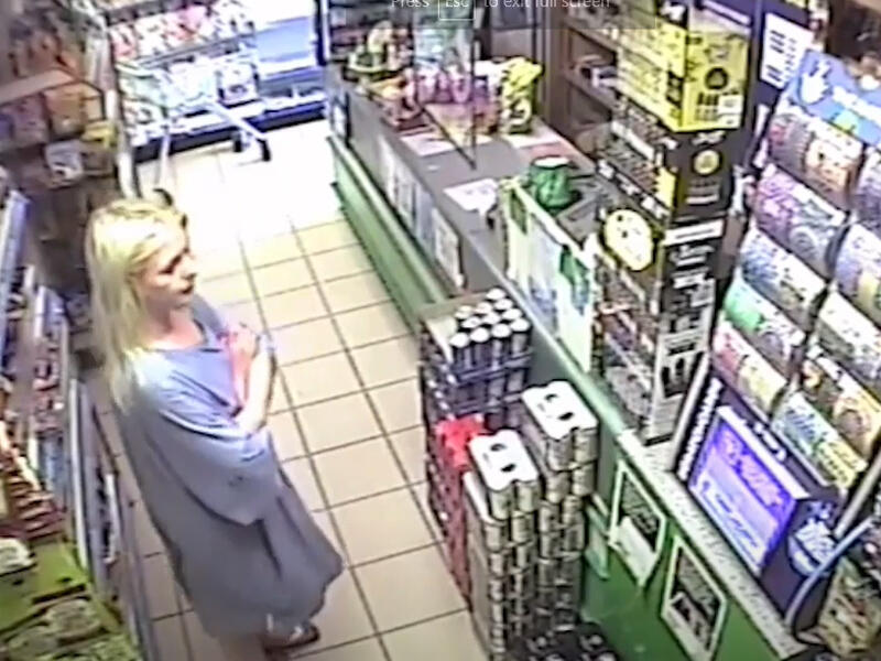 Rəfiqəsini bıçaqlayıb onun kartıyla marketə çips almağa getdi - FOTO