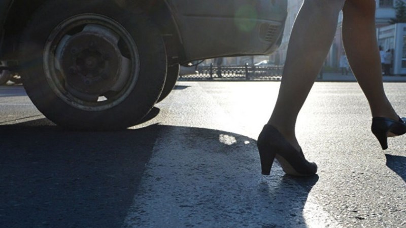 Yasamalda avtomobil 38 yaşlı qadını vurdu