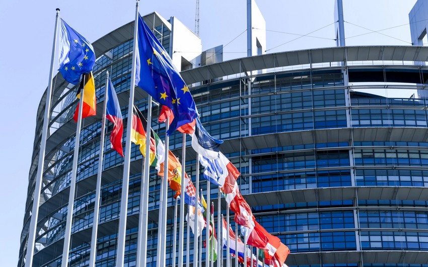 Avropa Komissiyası Rusiya və Belarus vətəndaşlarının 