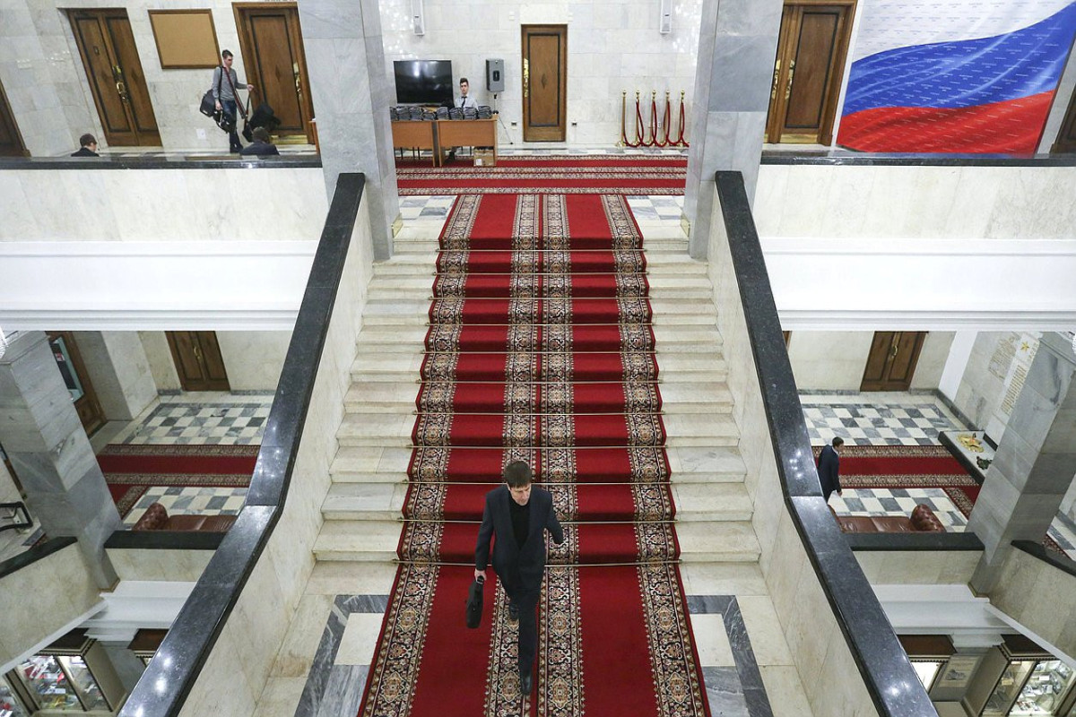 Rusiya dünyada rus dilini bilənləri “soydaş” kimi tanıya bilər