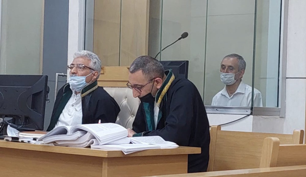 Nərminin yanan meyitini söndürən polis: 