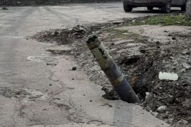 Rusiya Donetski fosfor mərmiləri ilə vurdu: Yaralılar var