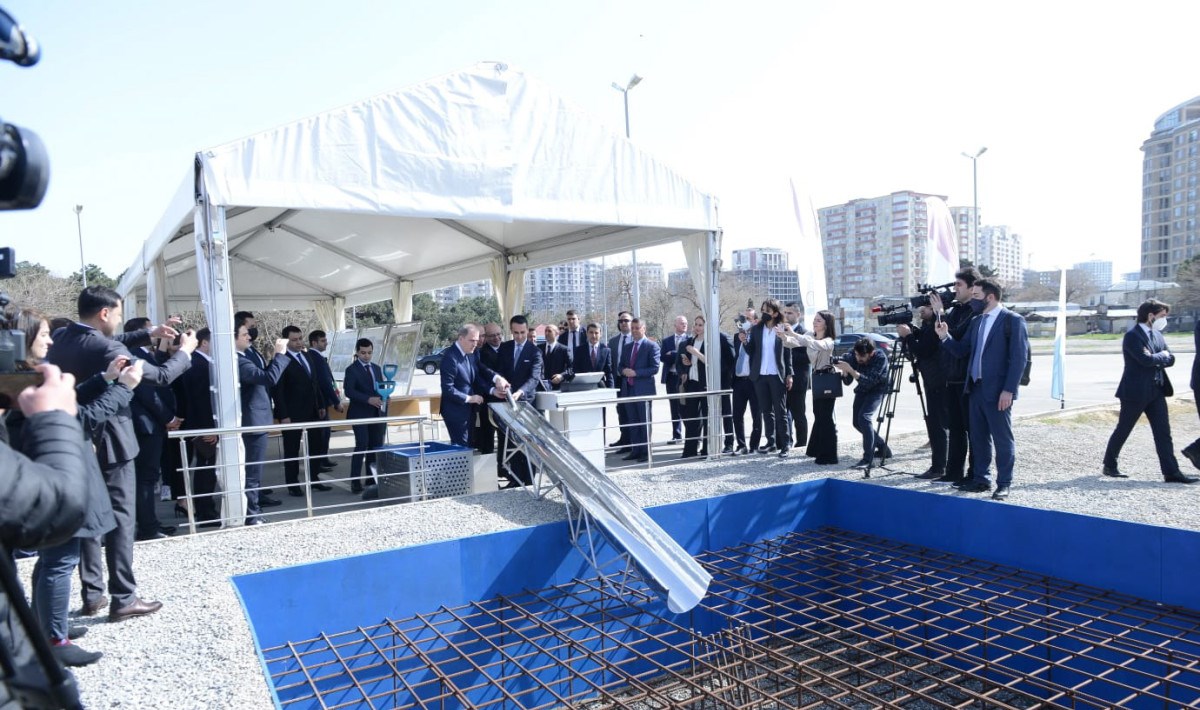 İtaliya-Azərbaycan Universitetinin təməli qoyulub - FOTO