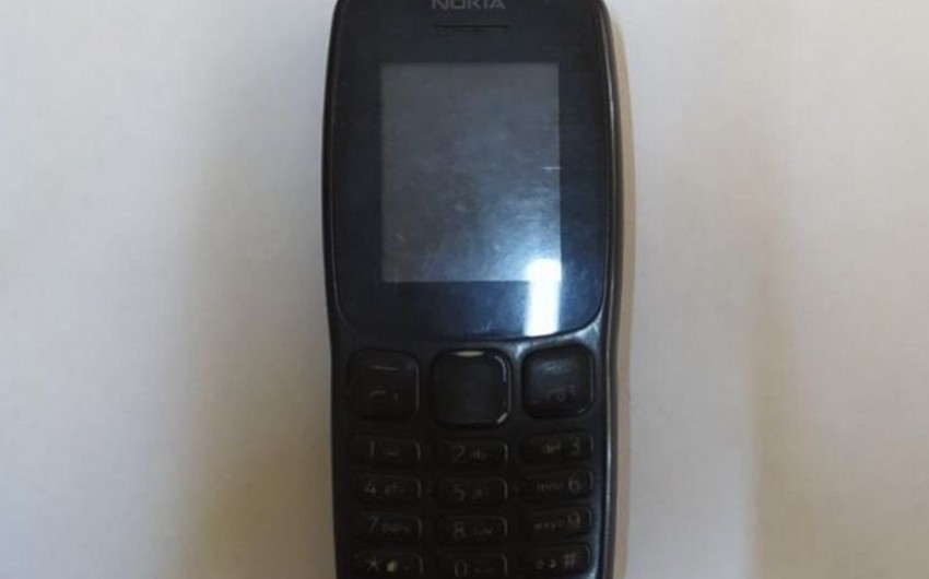 Bakıda həbsdə olan ərinə telefon keçirmək istəyən şəxs saxlanılıb