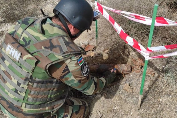 В Баку обнаружен артиллерийский снаряд - ФОТО/ВИДЕО