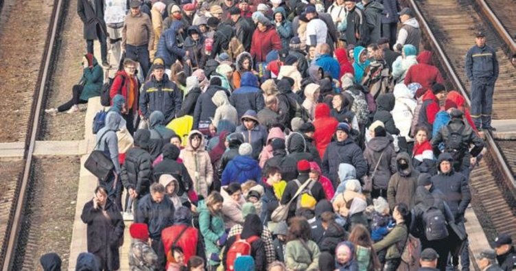 SON DƏQİQƏ: Minlərlə insan Donbasdan qaçır