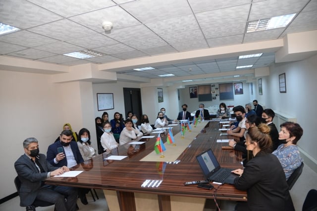 Nəsimi rayonunda “Heydər Əliyev və Azərbaycan tarixi” mövzusunda elmi-praktik konfrans keçirildi