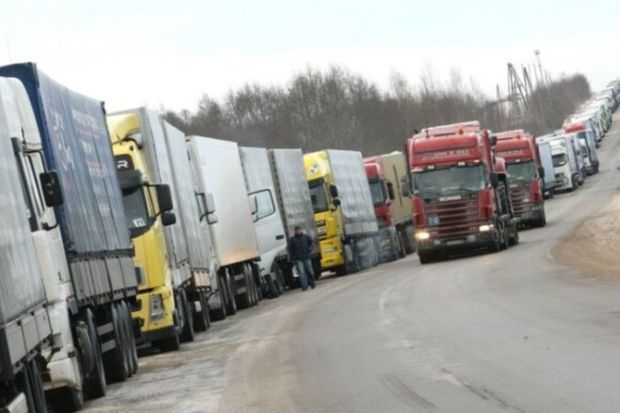 Latviya Rusiya və Belarusun yük maşınlarını sərhədindən buraxmayıb