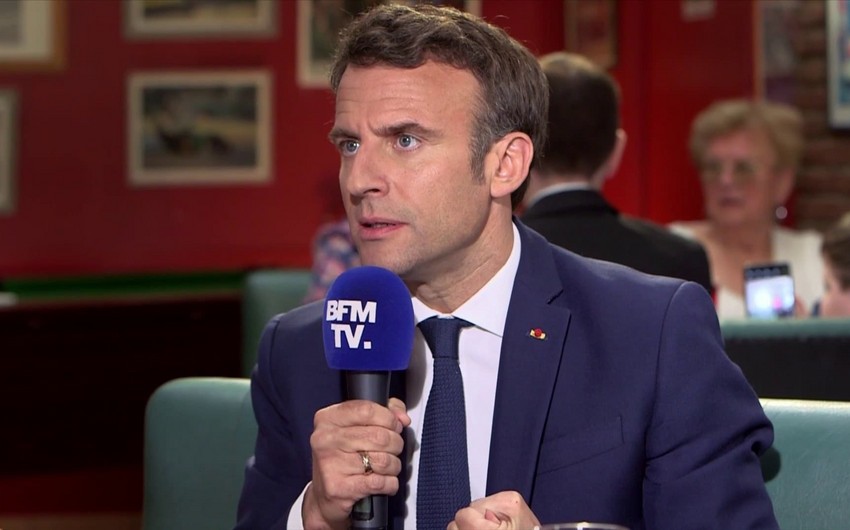 Makron Ukraynaya səfər etməyə hazır olduğunu bildirib