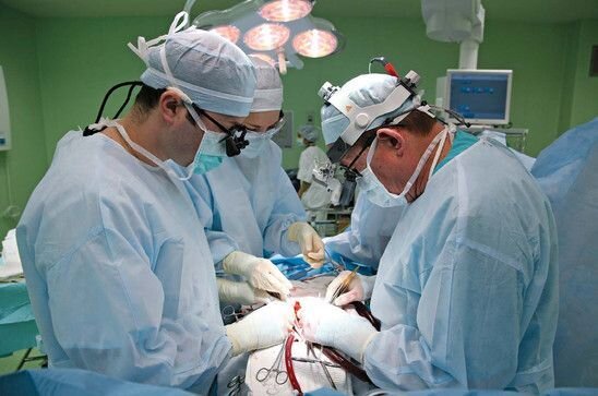 5 ildir yemək yeyə bilməyən 9 yaşlı qız əməliyyat olundu