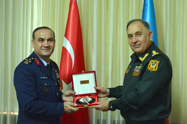 Kərim Vəliyev türkiyəli generalla görüşdü - YENİLƏNİB + FOTO