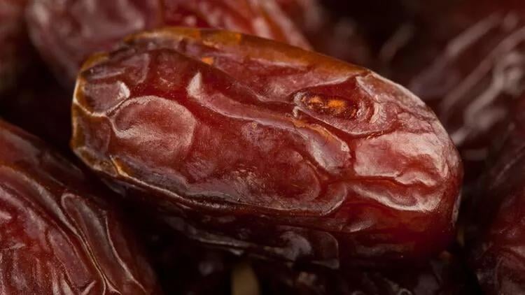 Qida fırıldaqçıları indi də xurmaya əl atdılar
