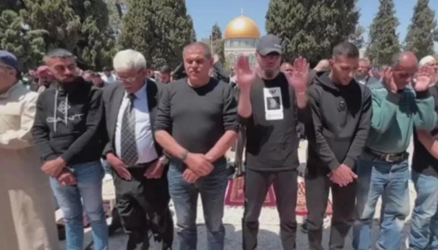 50 min müsəlman Məscidül-Əqsada cümə namazı qılıb.