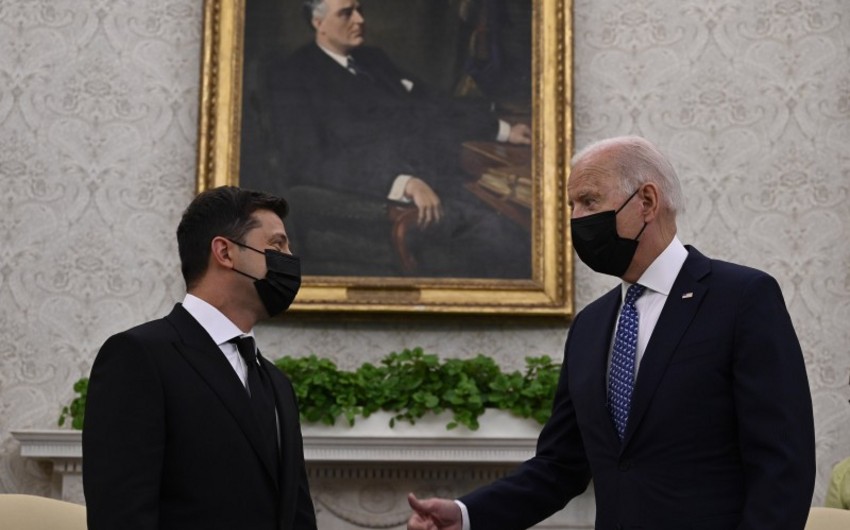 Zelenski Baydeni Rusiyanı terrorizmin himayədarı kimi tanımağa çağırıb