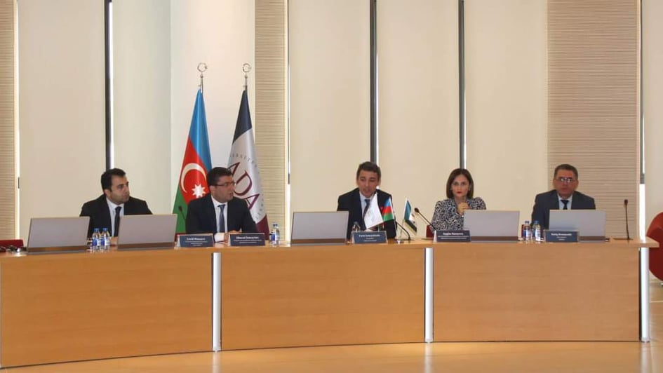 “Media və kommunikasiya siyasəti medianın gözü ilə” mövzusunda silsilə seminarlar davam edir