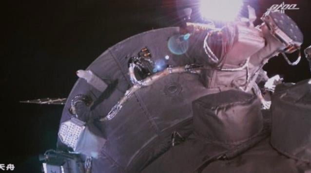 Çinin kosmik stansiyasının nüvə modulu gözlənilən hədəfə çatır