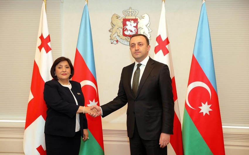 Sahibə Qafarova Gürcüstanın Baş naziri ilə görüşüb