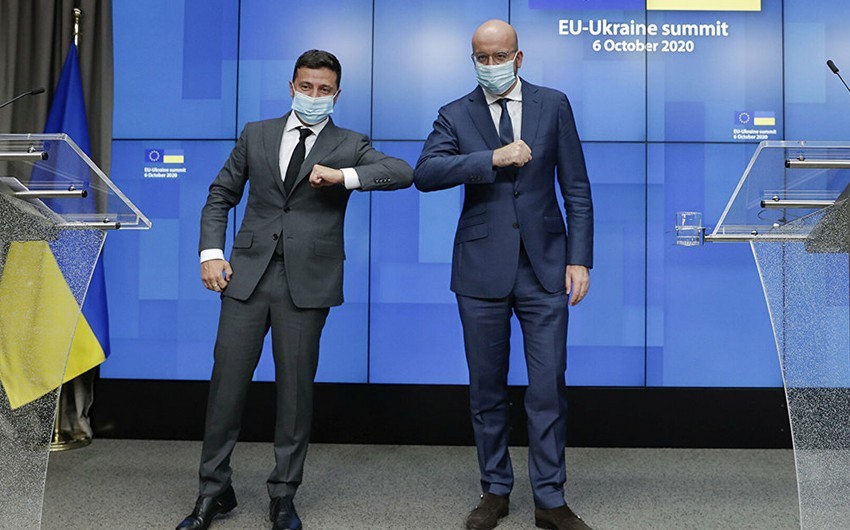 Zelenski Şarl Mişellə müzakirə etdiyi məsələləri açıqlayıb