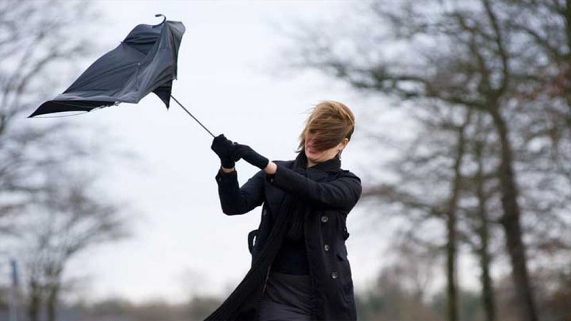 Bakıda əsən güclü külək nə vaxt zəifləyəcək?