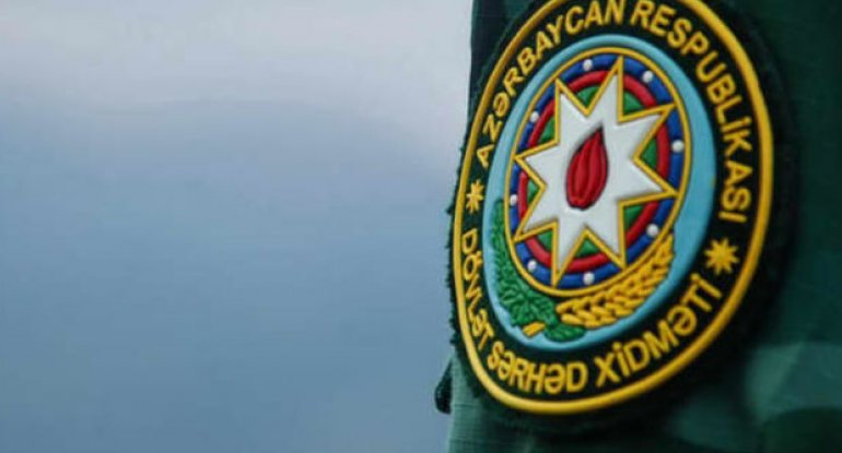 Sərhəddə insident: Biri hərbçiyə bıçaq çəkdi, digəri avtomobili üzərinə sürdü - FOTO