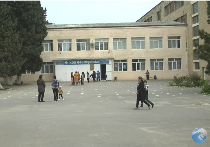 Azərbaycanda məktəbdə rüşvət qalmaqalı - Direktorun şok səs yazısı - VİDEO