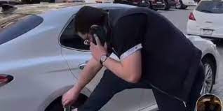 Məşhur iş adamının övladları itə antrekot yedirdir –VİDEOLAR