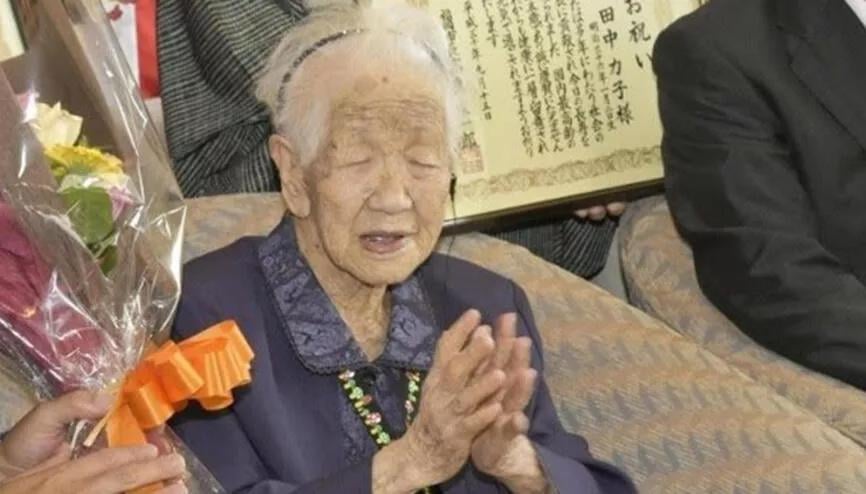 Dünyanın ən yaşlı insanı vəfat etdi