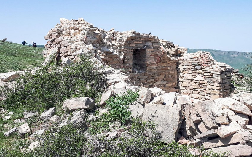 Госслужба о пришедшем в запустение мавзолее Шейха Гейдара в Хызы