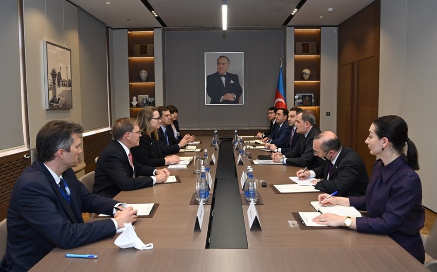 Ceyhun Bayramov ABŞ rəsmisi ilə Ermənistanla münasibətlərin normallaşması məsələsini müzakirə edib