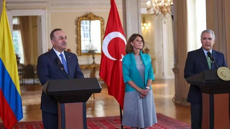 Çavuşoğlu Kolumbiya prezidenti ilə görüşüb