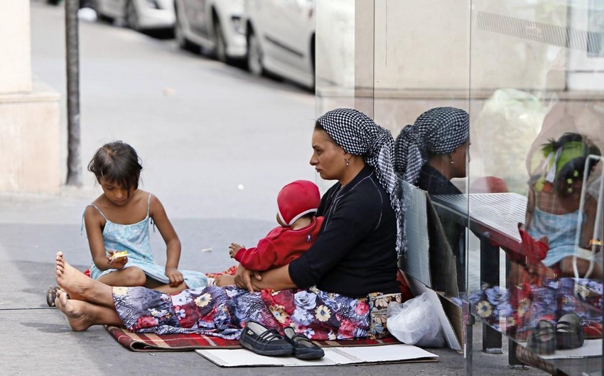 Küçələrdə dilənçilik edən 450 uşaq aşkarlanıb, 75 valideyn cəzalandırılıb
