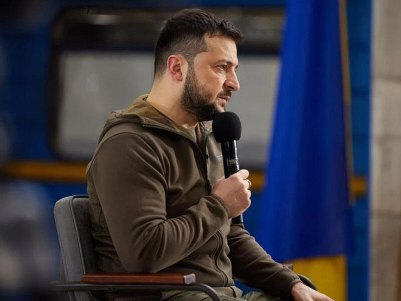 “Qocaldım” - Zelenski prezident olmaq qərarına münasibət bildirdi