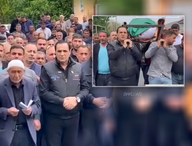 Yaxın dostunu itirən Manaf Ağayev onu çiyinlərində daşıdı - VİDEO