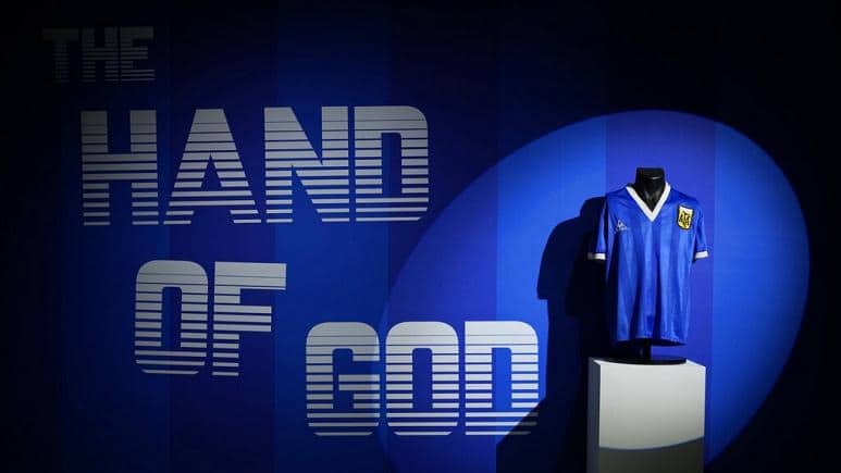Maradonanın forması hərracda rekord qiymətə SATILIB