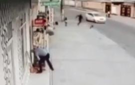 Bakıda QORXULU ANLAR - Uşağı ölümdən son anda xilas etdilər - VİDEO