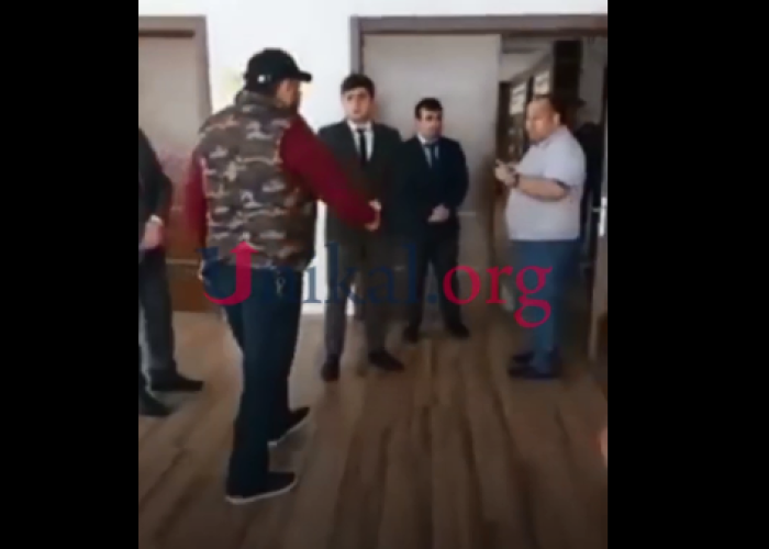 İcra başçısı şəhid atalarını QƏBUL ETMƏDİ - VİDEO