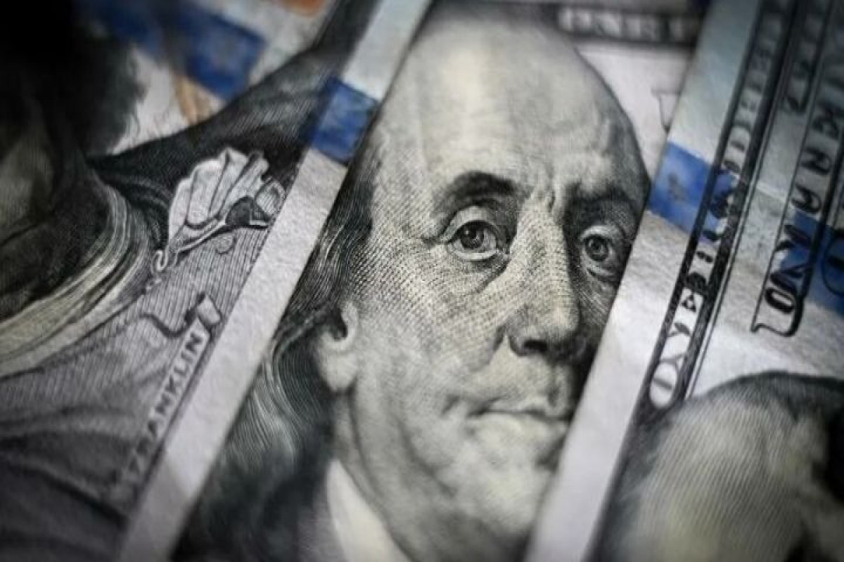 Rusiya Mərkəzi Bankı dolların məzənnəsini artırıb