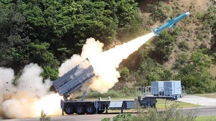 Tayvanda 3 gün davam edəcək raket sınaqlarına başlanılıb