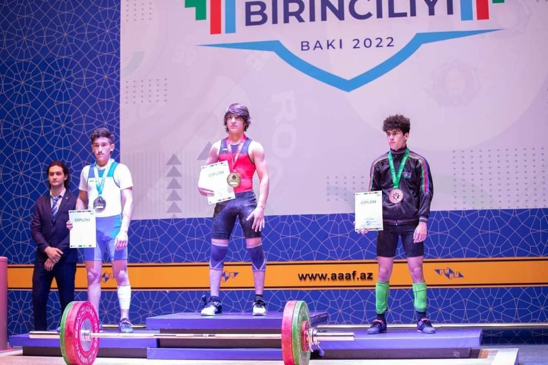 Amin Osmanov qızıl medal qazandı